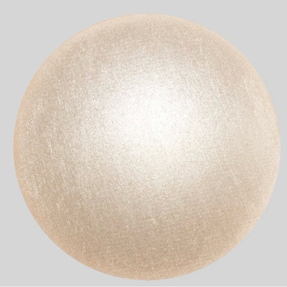 Rare Beauty ENLIGHTENCompact - Picture 2 of 9